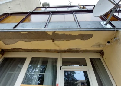 Erkély beton javítás és homlokzati felújítás társasházi környezetben